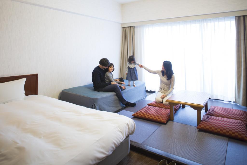 Hotel & Resorts Minamiawaji Exterior photo